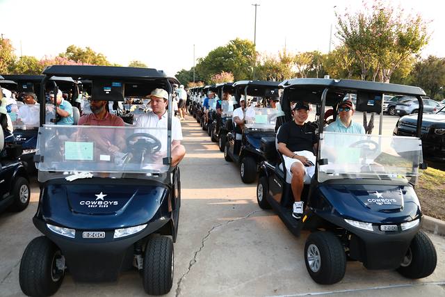 Players in their carts ready to roll out for the shotgun start